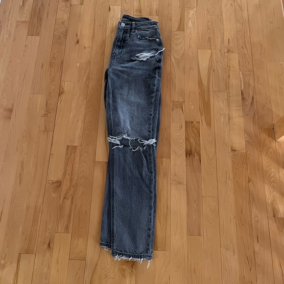 COPY - American Eagle mom jeans - Picture 3 of 3